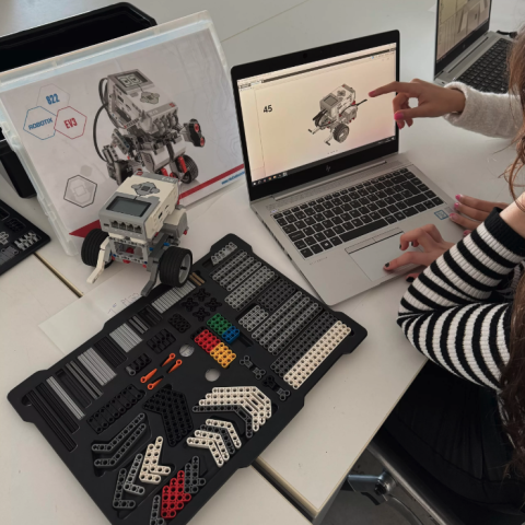 Taller de Robótica en LABoral Centro de Arte