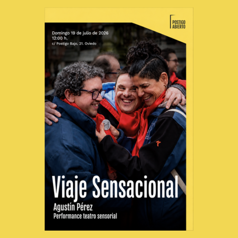 Tres personas abrazandose